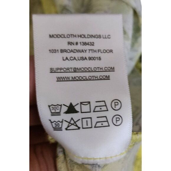 ModCloth Floral Short Sleeve Smocked ALine Fit Flare Dress Womens XL Yellow Dais - Picture 7 of 7